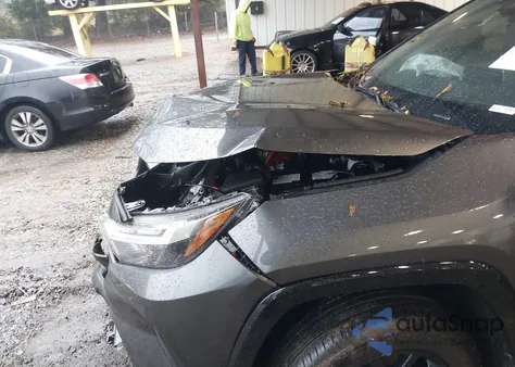 2025 Toyota Rav4 Xle z USA, uszkodzony, nr VIN 2T3W1RFV5SC330991